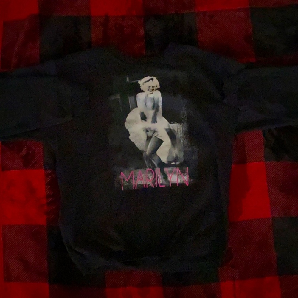 Sweater. Marilyn Monroe